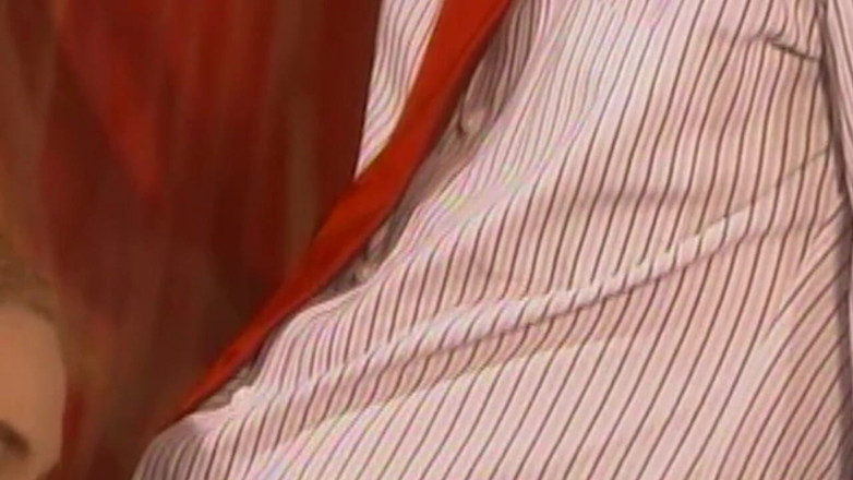 Onlyxfans: Возбужденную красотку-блондинку интенсивно трахают пальцами и трахают