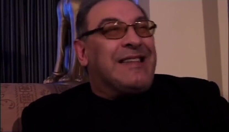 XTime Vod: Roberto Malone baise avec une blonde sexy à gros nichons