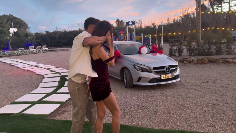 Mr Roca: Ich ficke meine Freundin hart zum Valentinstag