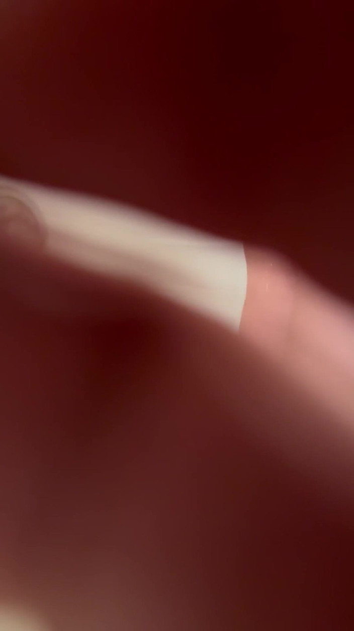 BLU REIN: सेक्सी लाल बालों वाली शॉवर में अपनी गीली चूत के साथ खेलती है