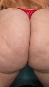 I Want My Ass to Be Fucked // Webcam Model with a Very Big Ass // Soraya Culona