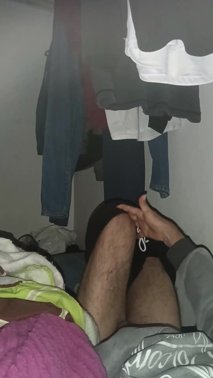 Jhonbahh: Agitated but I Masturbate