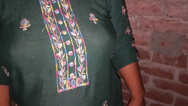 SAFI TV: Step Hot Aunty Alone at Home