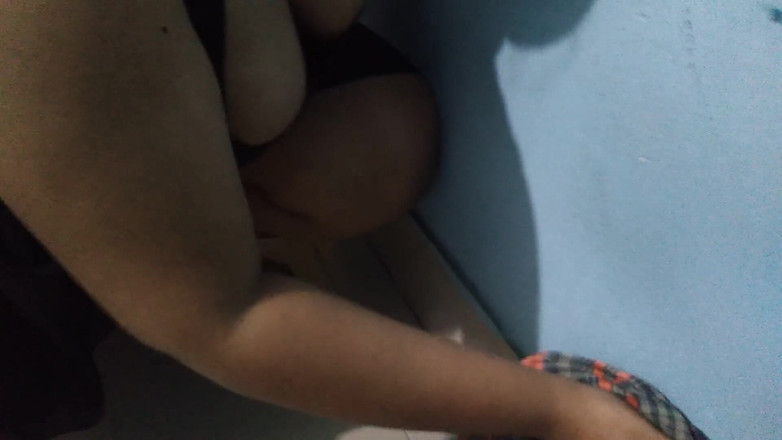 Aria Mia: 사우디 아라비아 핫 메이드