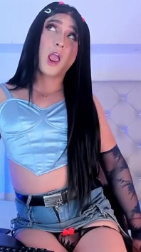 Wunderschöne Schwarzhaarige Aline Tanzt Eine Weile