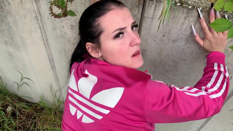 German Fuck Girls: Crass! Fucked Bare While Jogging Outdoors! Creampie!