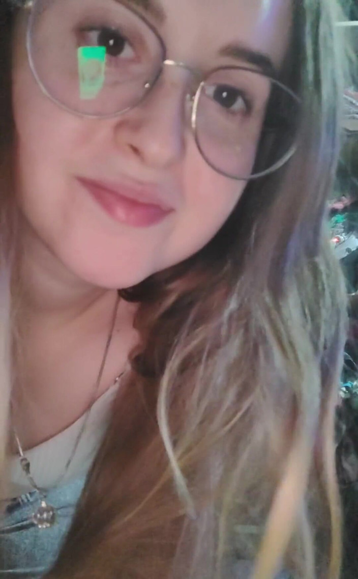 RavenHearth666VIP: Jeans Striptease.