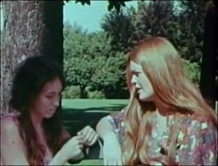 BB Xzess: พี่น้องเลี้ยงที่สนามเล่น