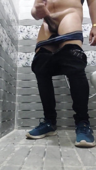 นวดควยใหญ่ของฉัน