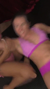 Chorros Con Sinn Sage Y Daisy Ducati