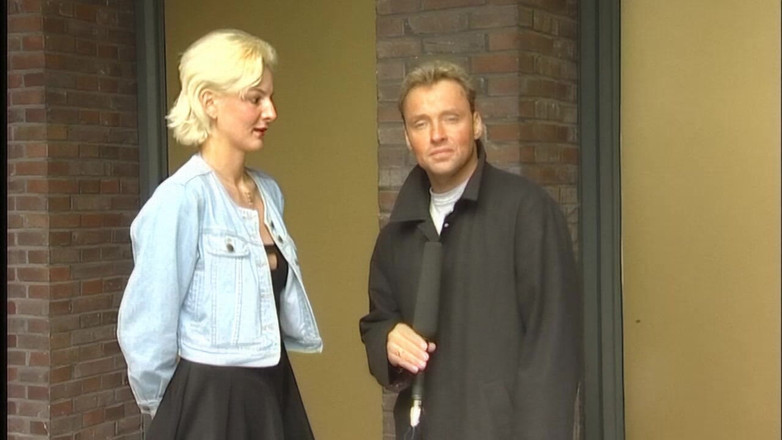 Dirty old moviez: La bionda bollente e l'intervista