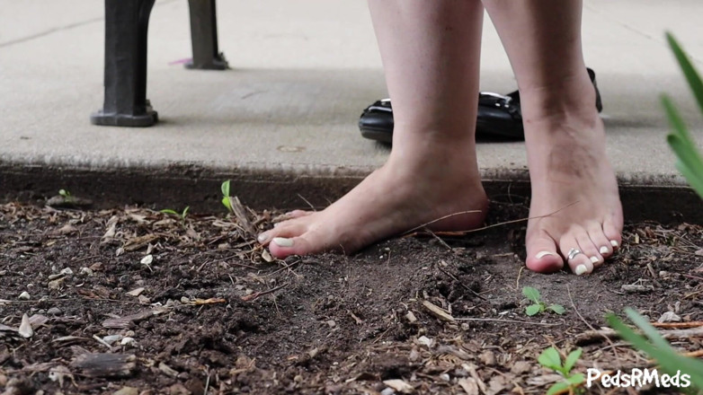 PedsRMeds: Shortlivedtyranny Barefoot di taman
