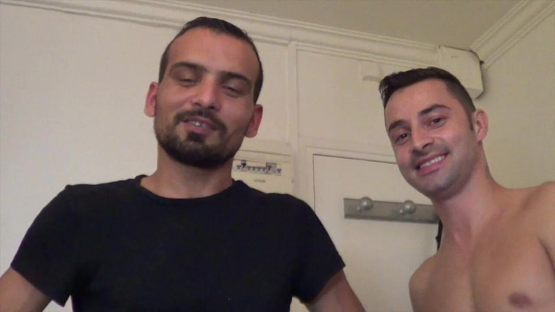 FRENCH HOLES CREAMPIED: フランスはまっすぐなアラブの荒によってbarebakc犯さ