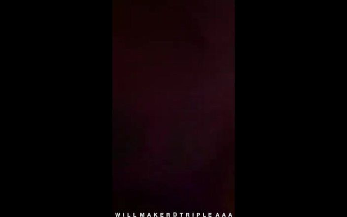 Triple AAA: Sexy bunda milf cavalga meu pau grande duro esguichando para...