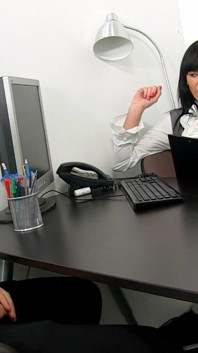 Lingerie, Franki Rider et Dean Van Damme baisent au bureau