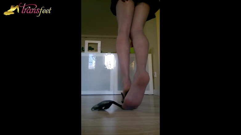 Trans and Cross-Dressers Feet: Transexual sexy y sus pies sexy