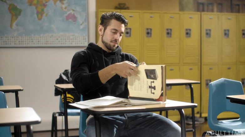 Transfixed ADULTTIME: Transfixed - Ariel Demure’s Tutoring Turns to Raw Fuck with Frat...