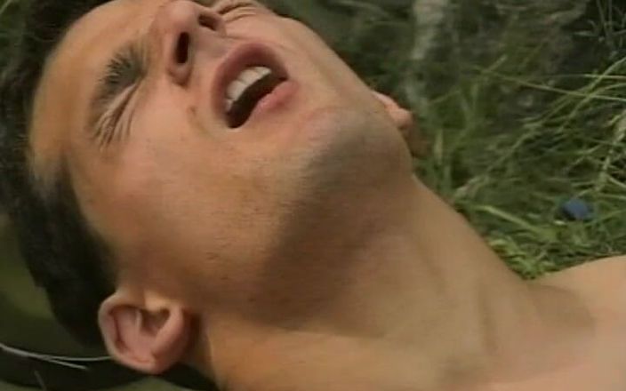 Gay 90's Vintage Porn: Những người đàn ông táo bạo trong điệu nhảy carnal # 4
