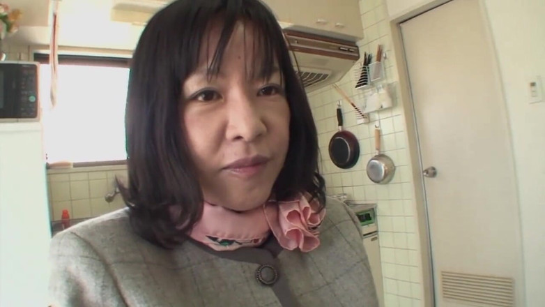 Milf in Love: Japonesas milfs com mamilos gigantes - Episódio 01