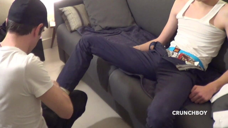 STRAIGHT BOY CURIOUS: Twink fucked bareback by young straight curious of 20 years old
