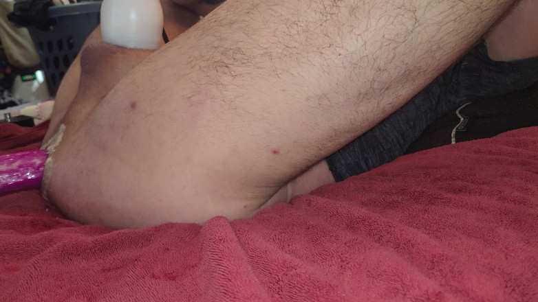Theo Magnum: Hetero escancarado por enorme máquina de foder com vibrador