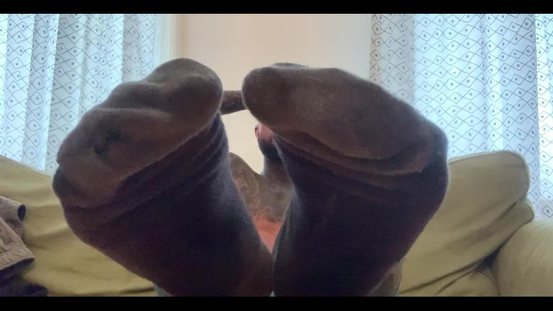 Jasons feet: Daddys Byl na sobě tyto šaty ponožky celý den v mých šatech....