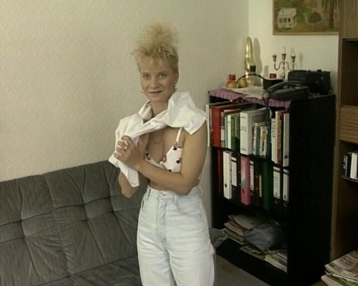 YOUR FIRST PORN: Je suis petit mais gentil