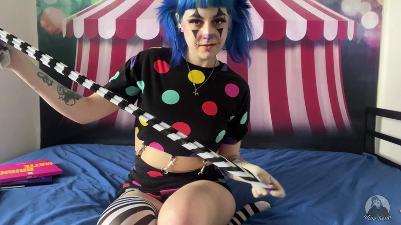 Alice Bean: Приниження фемінізації