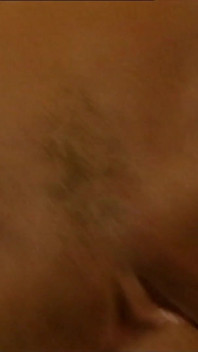 Imundas putas chupam e fodem monstros famintos por pau sem piedade (filme pornô completo)