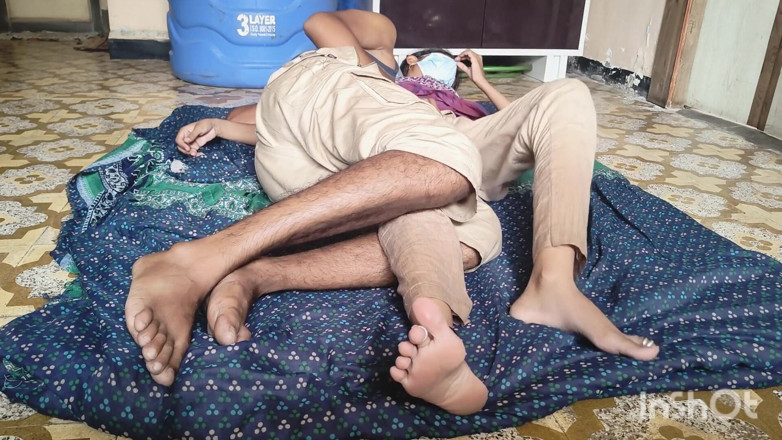 Desishycouple: Petite amie étudiante du village, vidéo complète.