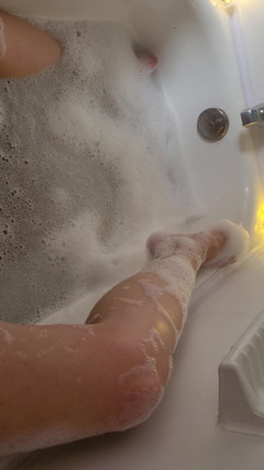 Mimiandevan: POV Bath Time Solo