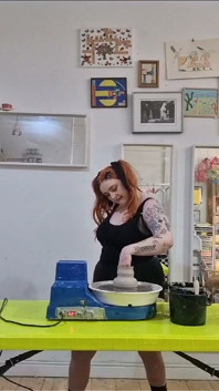 Bunny büyük memeli seksi çömlekçi