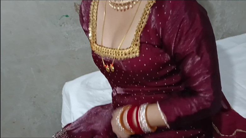 Vamika: Indianca bhabhi tamilă era gata de petrecere, dar a fost...
