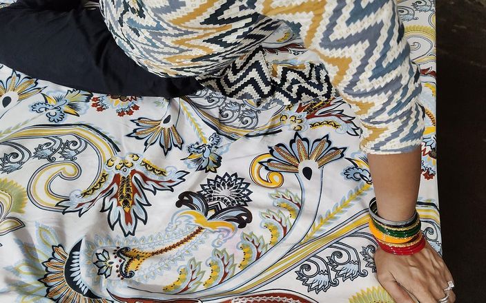 xshika: Hintli kadın döl emmeyi ve yutmeyi seviyor
