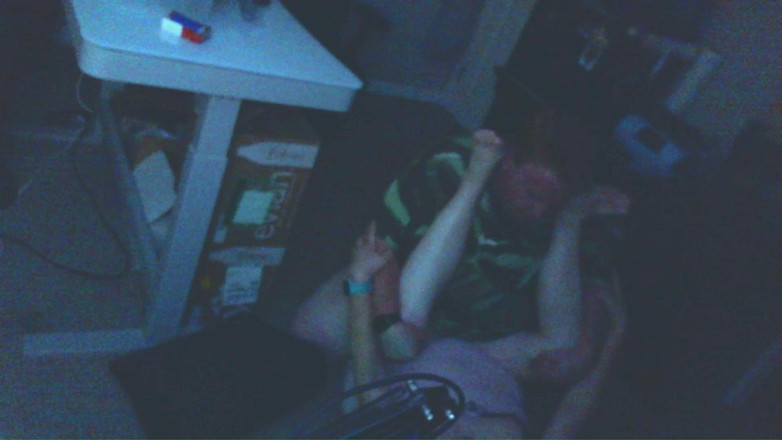 Horny Ginger: Cewek semok jilat pantat, memeknya dicrot di dalam dan dientot...