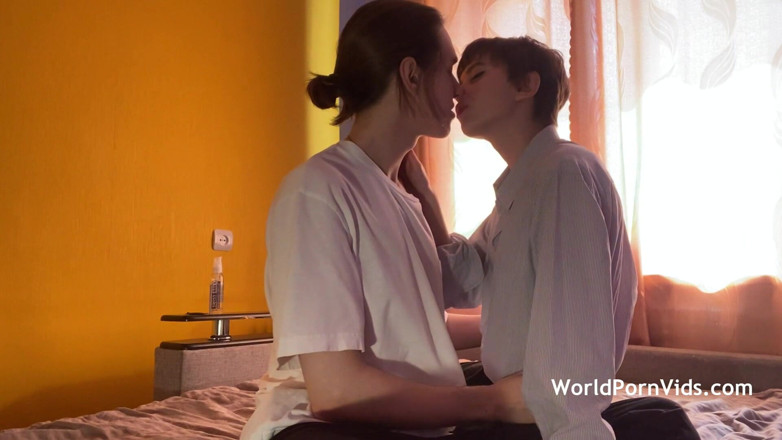 Selected worldwide porn: Guy Fucked His Girlfriend Till She Got an Orgasm and...