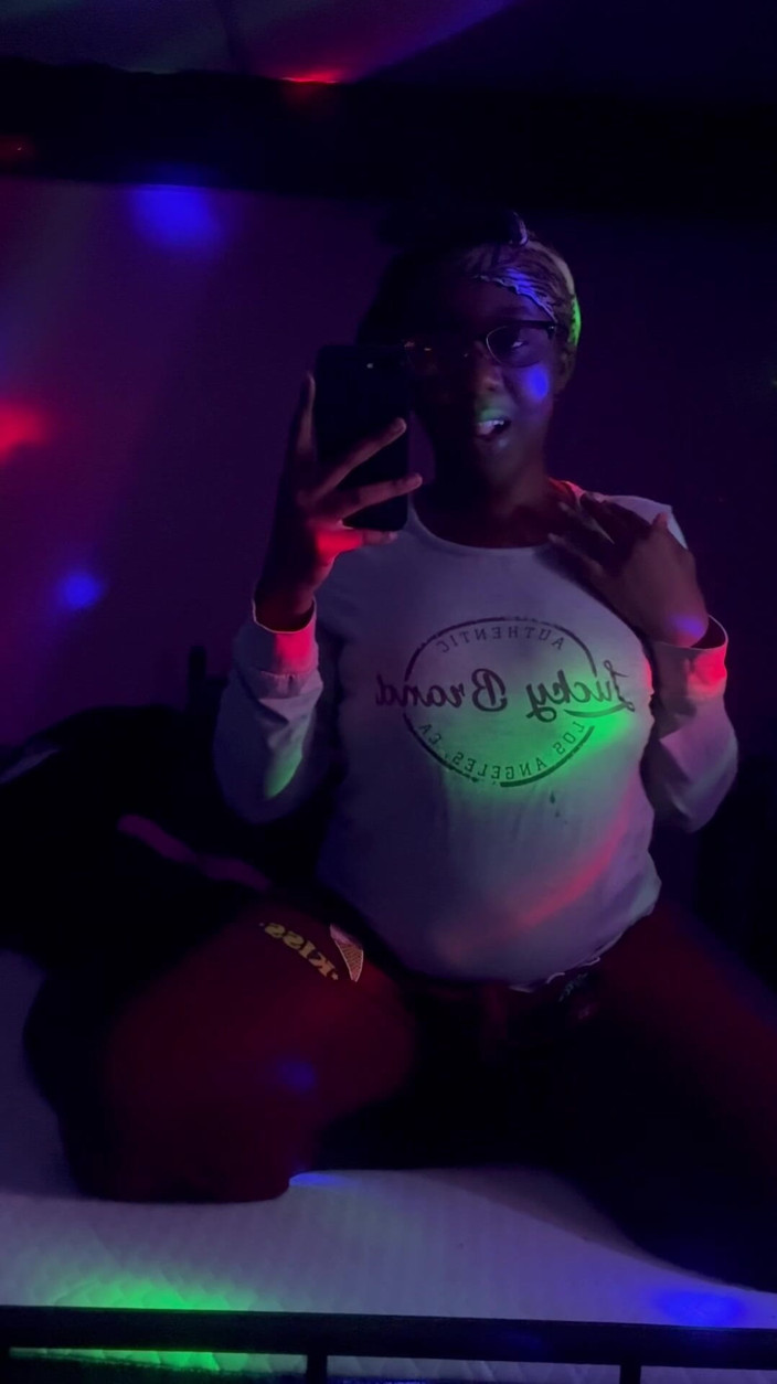 ALLIYAH ALECIA: Stripper Exótica! (verdadeira Loira Americana Jamaicana)