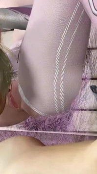 3d magra cosplay puttana asiatica tradisce con un grosso cazzo in pubblico