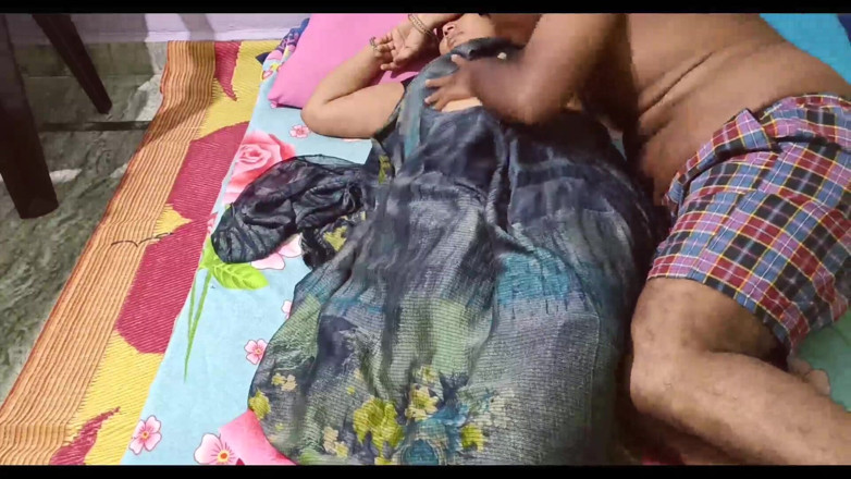 Sexy sindu: Người đàn ông Ấn hư hỏng mạnh bạo làm tình với vợ