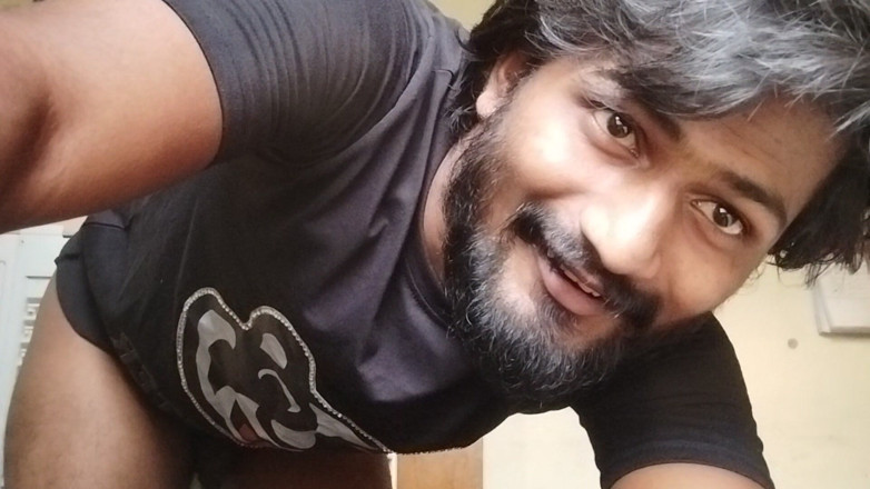 KUMBHA MANOJ KUMAR: Xhard Star India nyní Více videa v místní zemi