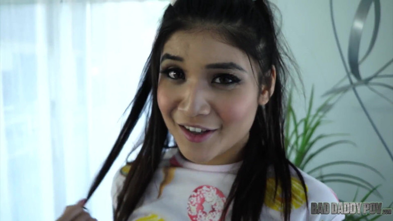 BadStepFamilyPov: Dövmeli Brenna Sparks üvey babasından karnına püskürtülüyor