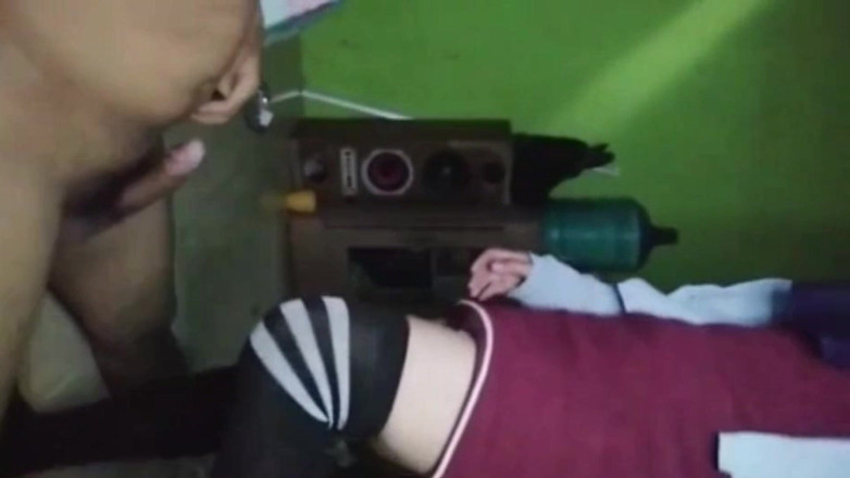 Noah: Krásná žena v hidžábu místo nového závoje zkouší švagrové penis.