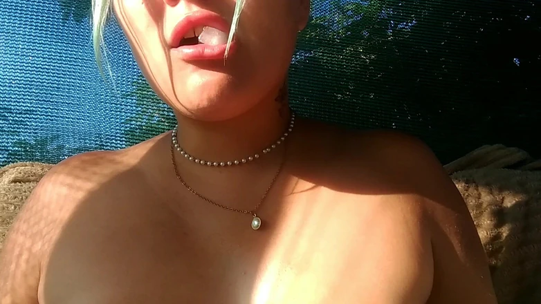 LizAngel: Cooling games of ice and boobs