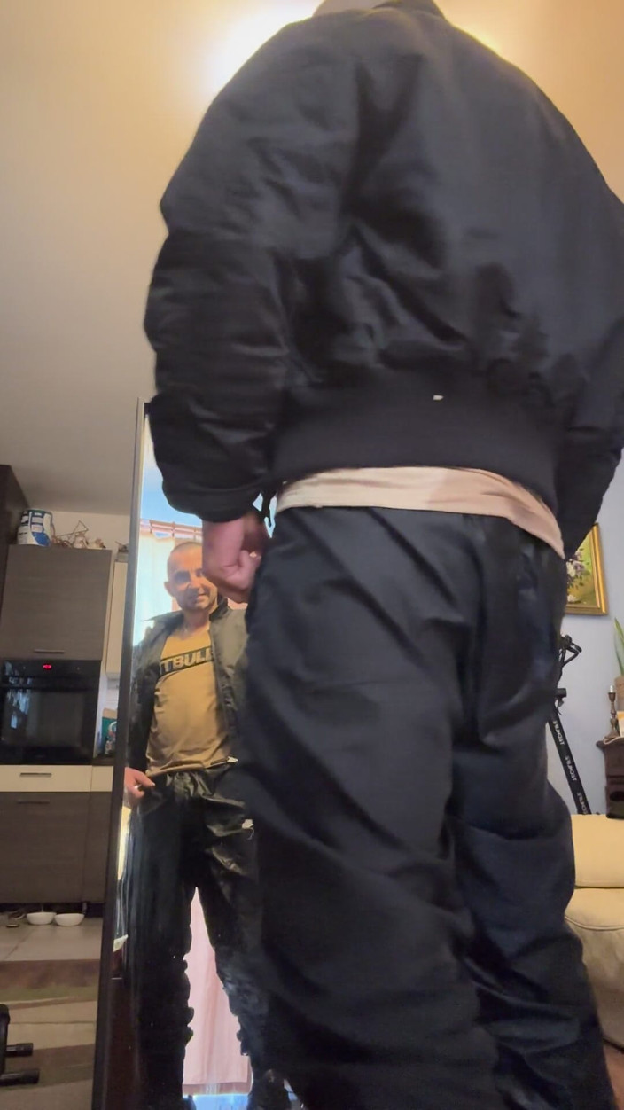 Ditrypig fetish: Wet Jersey Kibol