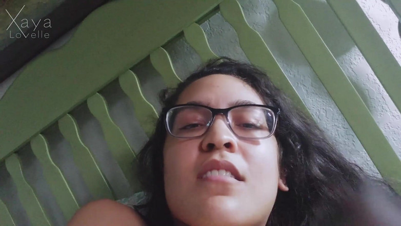 Xaya Lovelle: Mengeksploitasi ketagihan kaki berpeluh awak: arahan makan pepek galakan lesbian
