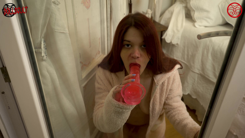 Dolls Cult: Ich denke, ich kann süchtig nach blowjobs sein.