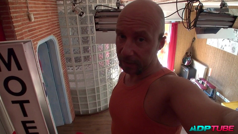 ADP Tube: Anal trekant med två mogna av perfekt röv infato