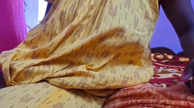 Sumaj: Pas getrouwde Indische Bhabhi