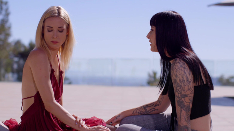 SweetheartVideo: Strap It on