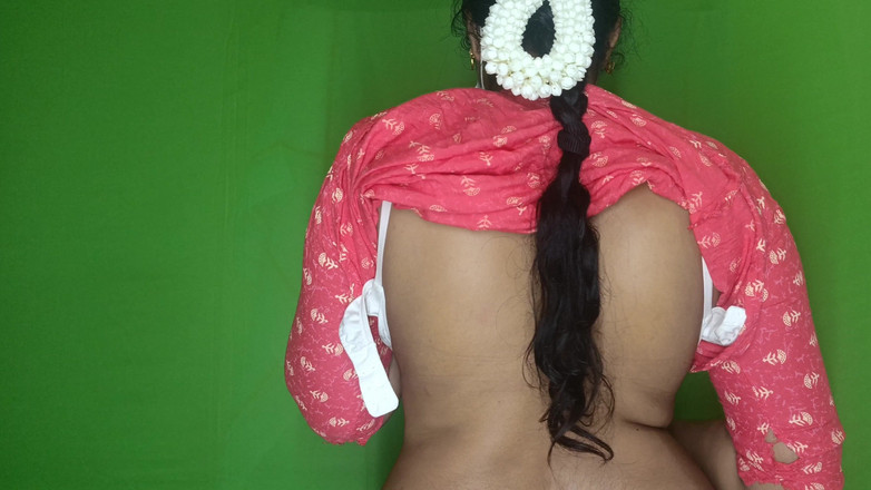 Ilakkiya: Foreplay buatan sendiri pasutri